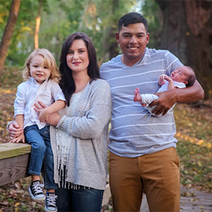 Eric Hinostroza with his wife, Emily, and children, Emmanuel and Elicia