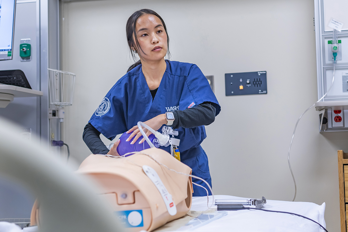 Nursing student in the simulation lab